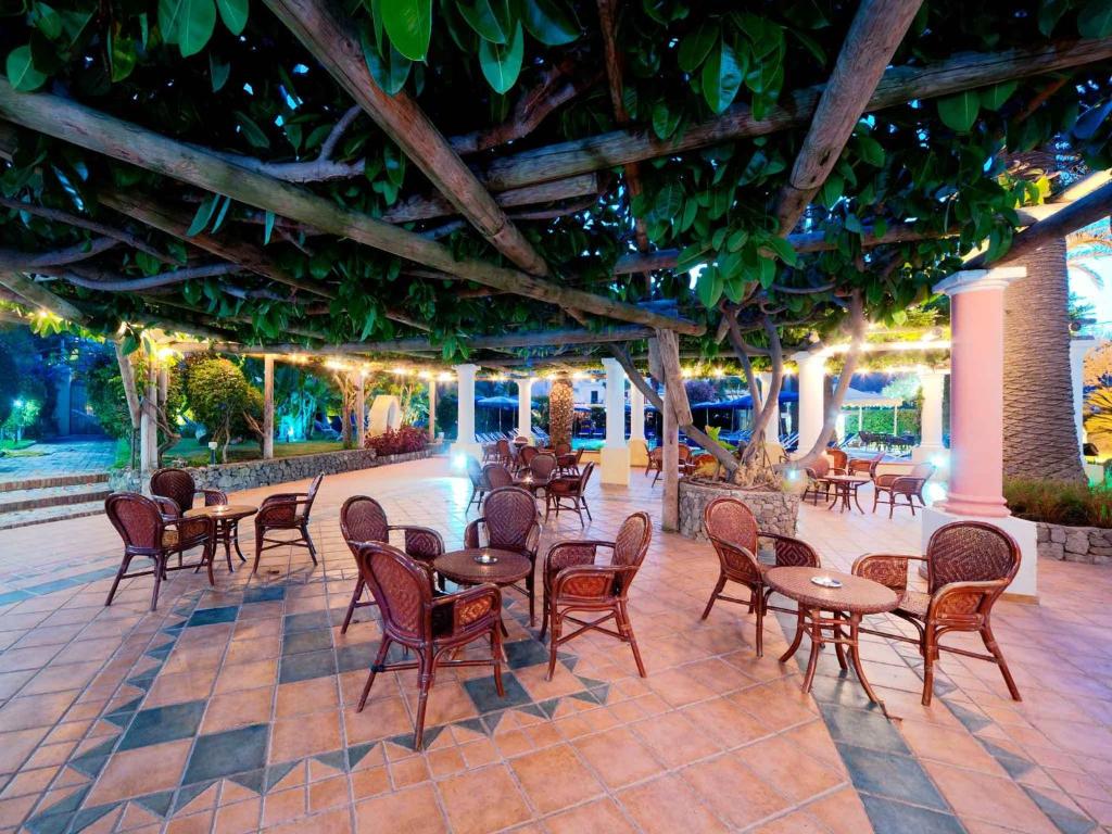 hotel-villa-svizzera-lacco-ameno-ischia-esterni