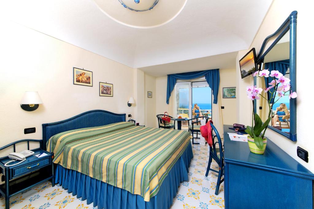 camere-hotel-sorriso-forio-ischia