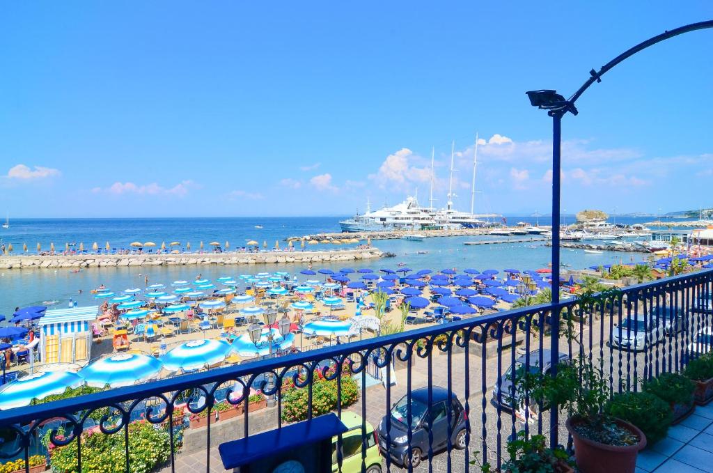 hotel-terme-marina-ischia-lacco-ameno-ristorante