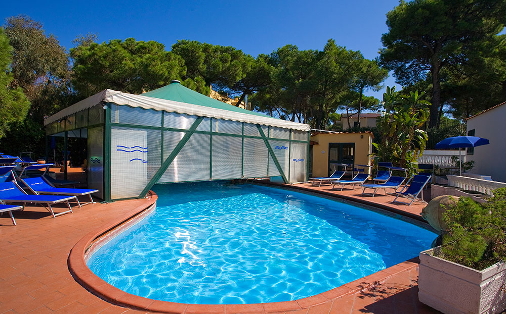 hotel-isola-verde-ischia-porto-piscina-esterna