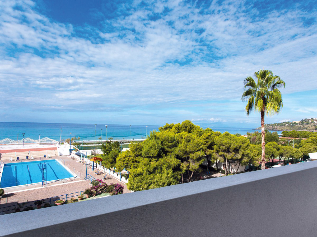 hotel-santa-caterina-village-camera-vista-mare