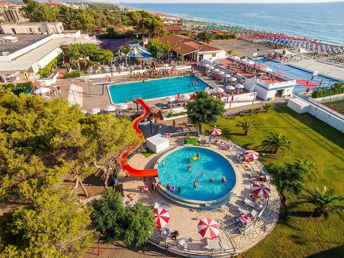 hotel-santa-caterina-village-piscine