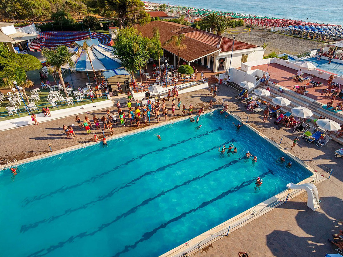 hotel-santa-caterina-village-piscine-animazione