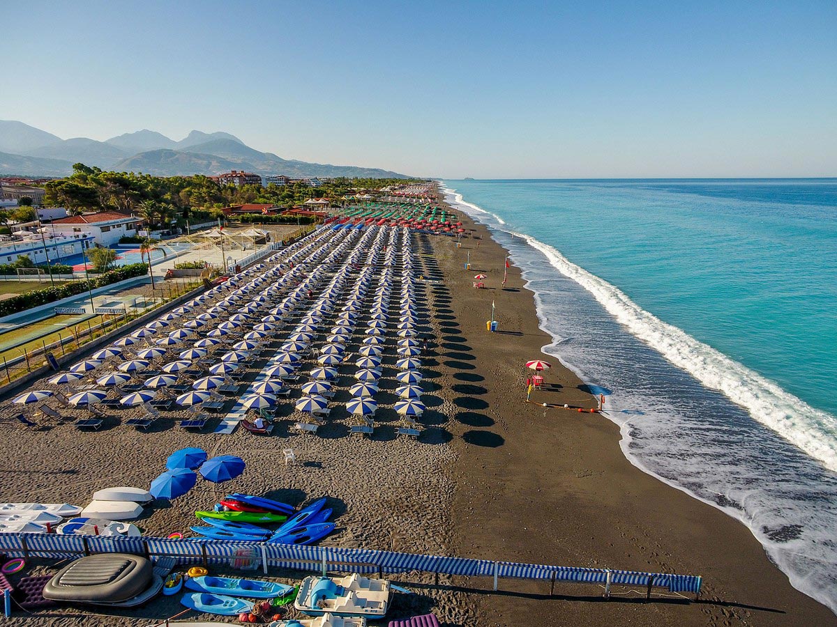 hotel-santa-caterina-village-spiaggia-laterale