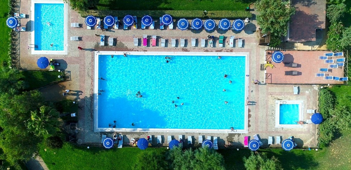 th-marina-di-sibari-calabria-piscina