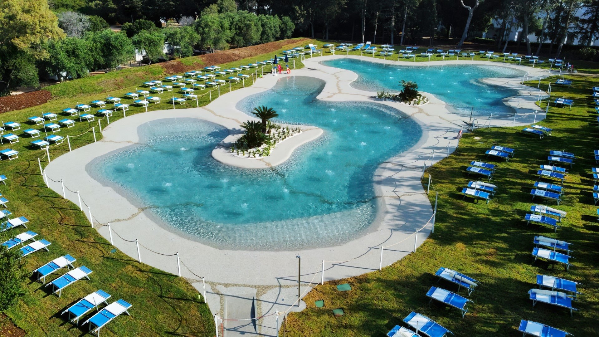 th-ostuni-puglia-piscina-esterna