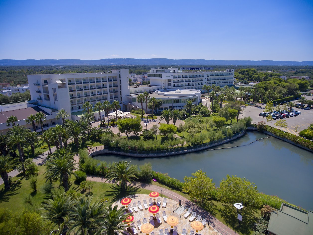 granserena-hotel-puglia-laghetto