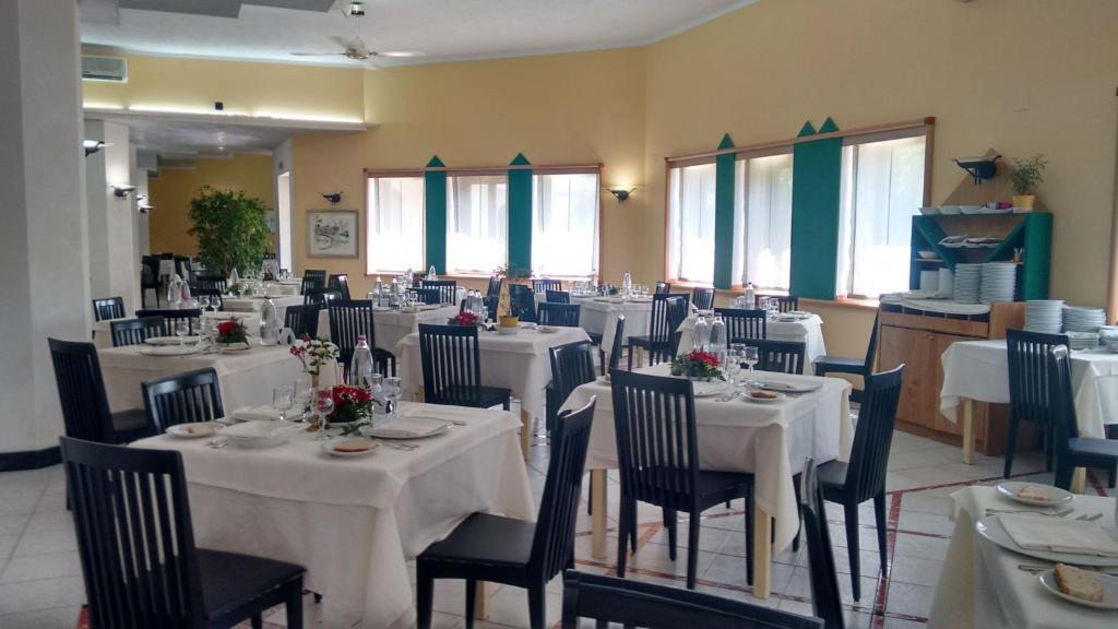 villaggio-la-mantinera-calabria-ristorante