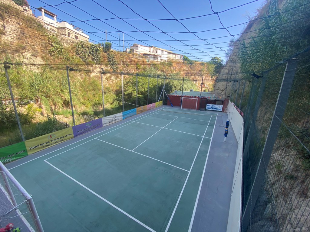 hotel-castiglione-village-forio-ischia-campo-tennis