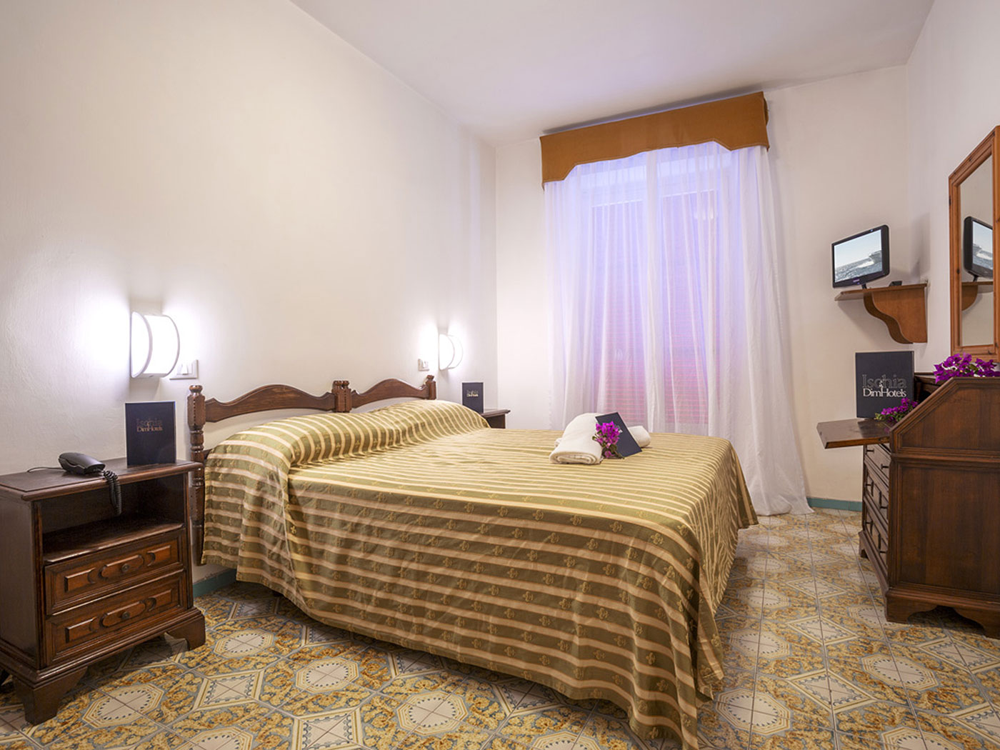 hotel-tirrenia-wellness-camera-standard
