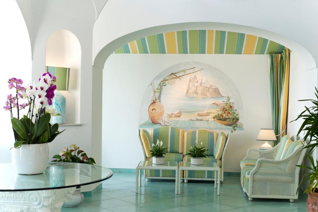 saloni-hotel-floridiana-ischia-porto-centro