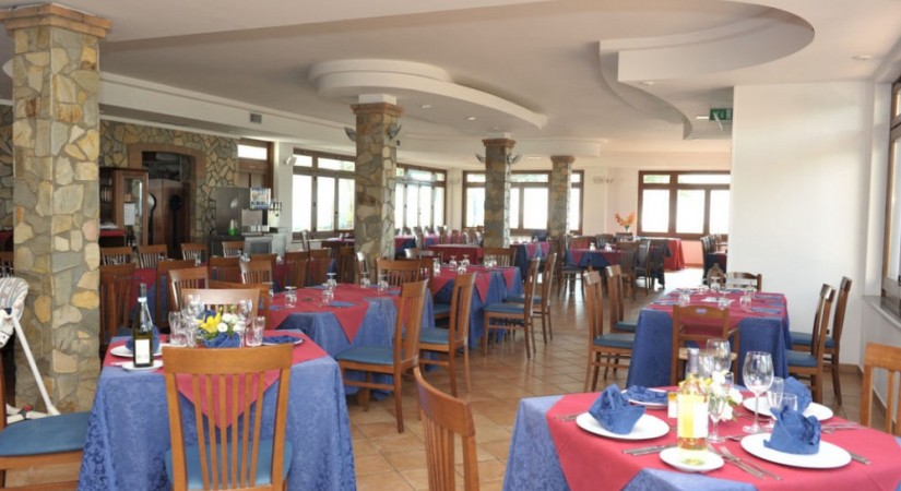 Suite_Hotel_Club_Dominicus_Grisolia_Lido_Calabria_ristorazione_-tSa-825X450