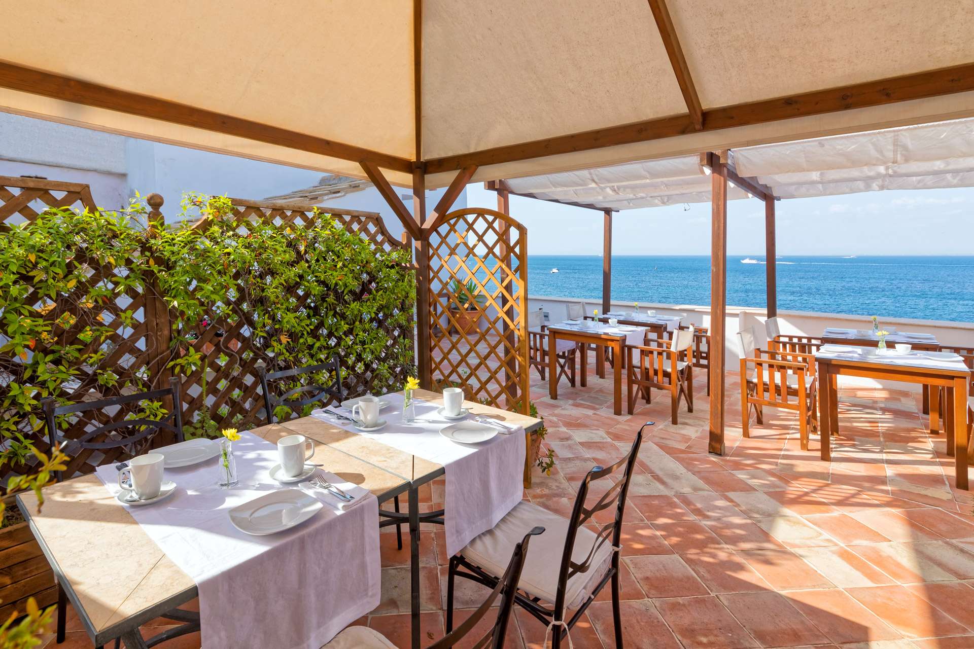 Ischia-Bed-and-Breakfast-Villa-Lieta-COLAZIONE-05-1920x1280