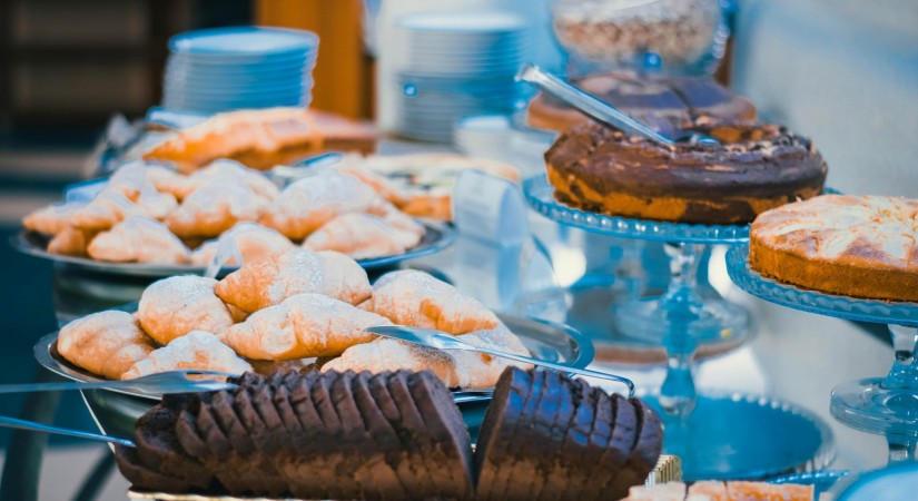 APULIA_HOTEL_CORIGLIANO_COLAZIONE-tSa-825X450