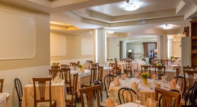 Hotel_club_nettuno_palace_-_ristorante-tSa-825X450