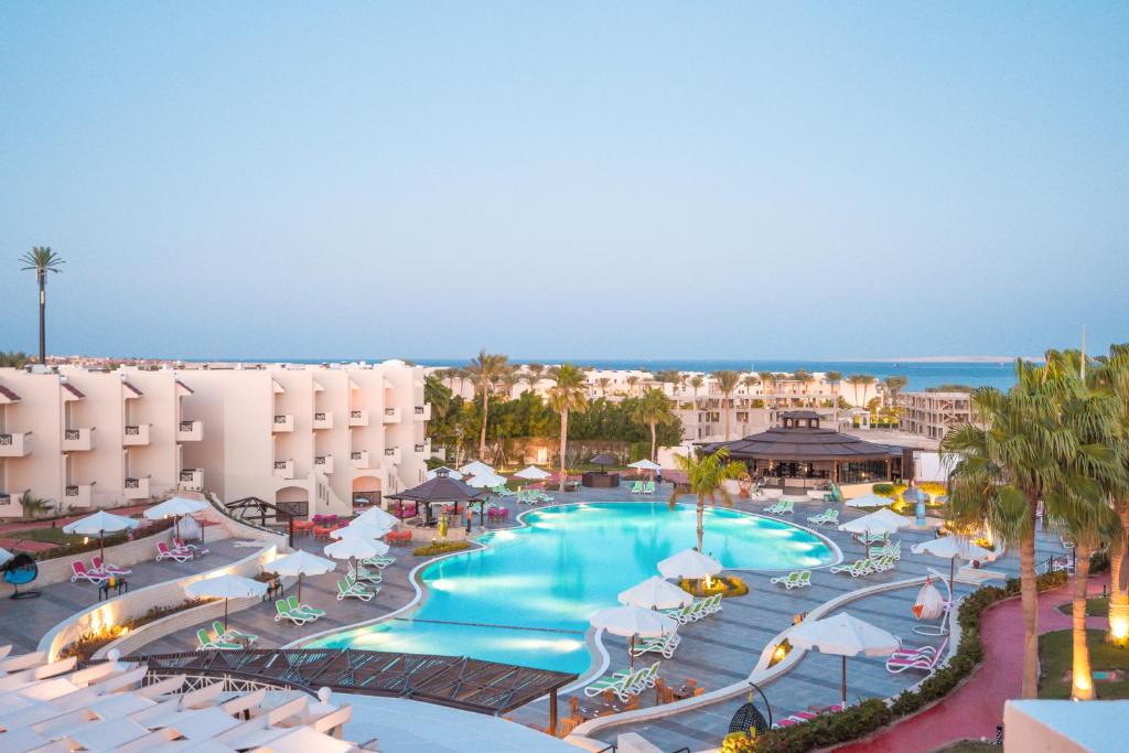 ivy-cyrene-sharm-resort_170815279716
