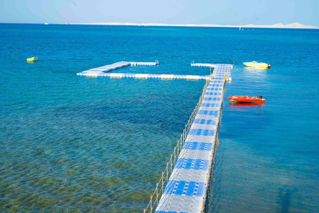 ivy-cyrene-sharm-resort_170815280438