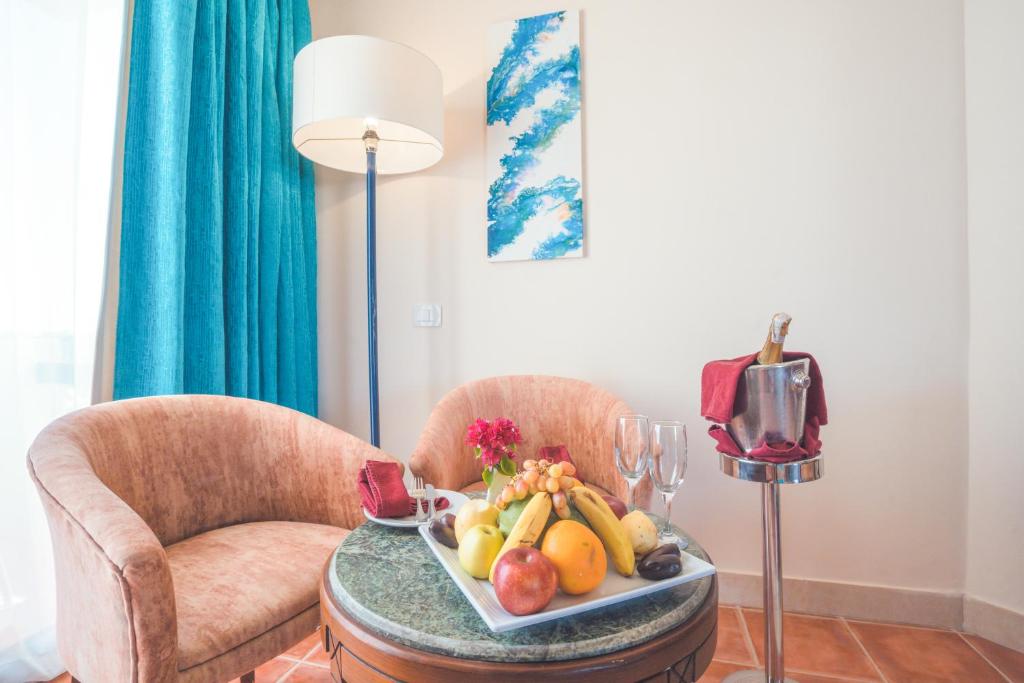 ivy-cyrene-sharm-resort_170815280441