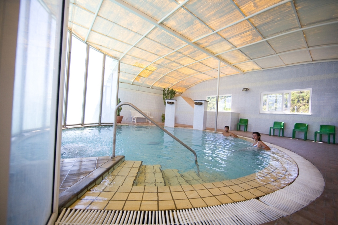 hotel-castiglione-village-ischia-piscina-coperta