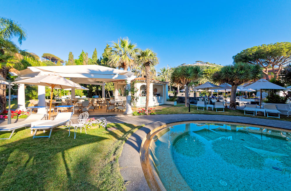 piscina-hotel-la-reginella-ischia