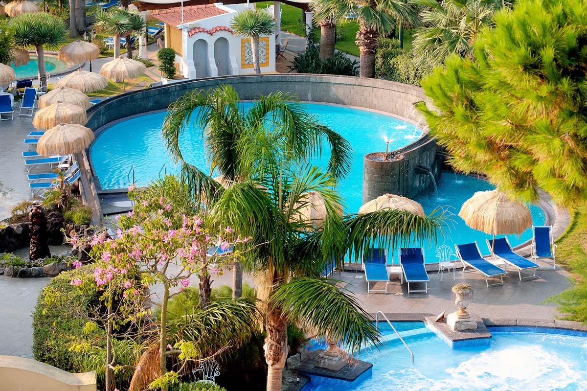 piscine-esterne-hotel-la-reginella-ischia