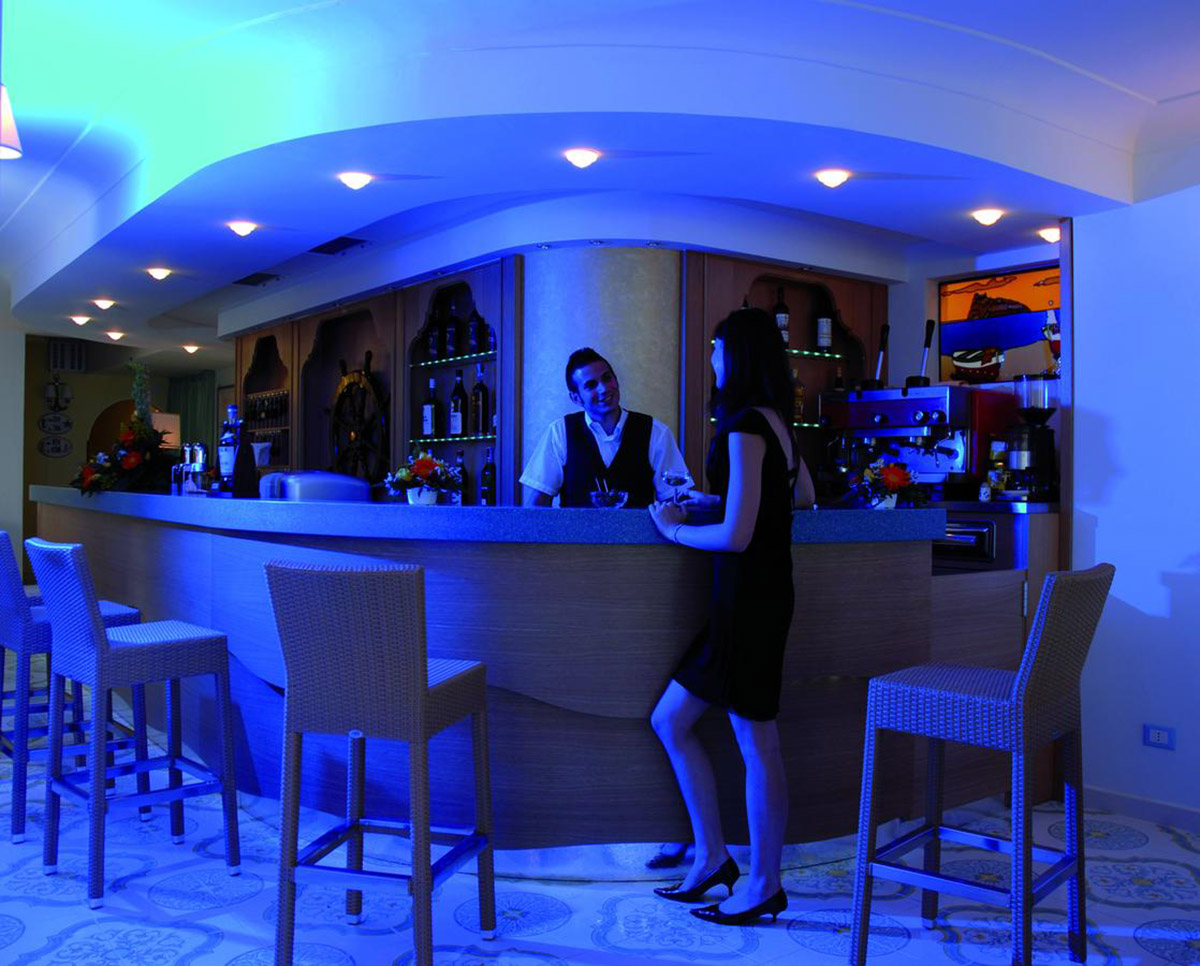 bar-hotel-rivamare-ischia