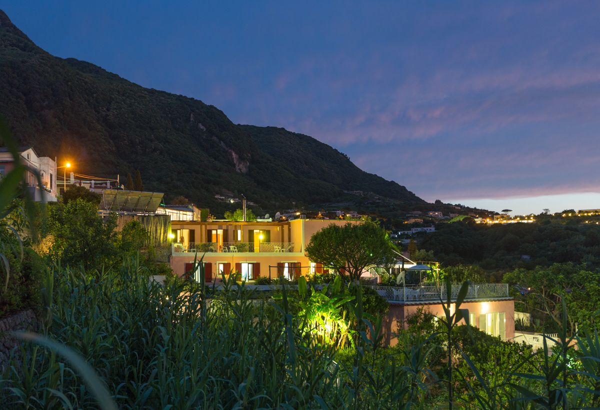 hotel-bel-tramonto-casamicciola-ischia-notturna2