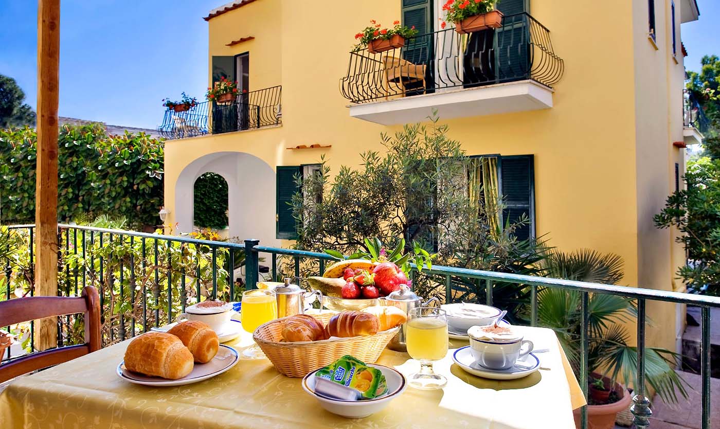 hotel-villa-maria-ischia-colazione