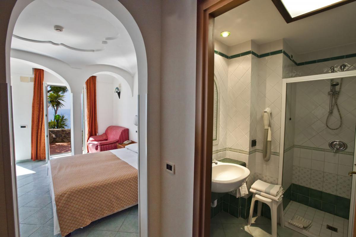 hotel-don-felipe-ischia-camera-con-bagno