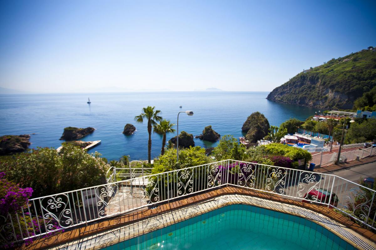 hotel-don-felipe-ischia-piscina-con-vista-panoramica-2